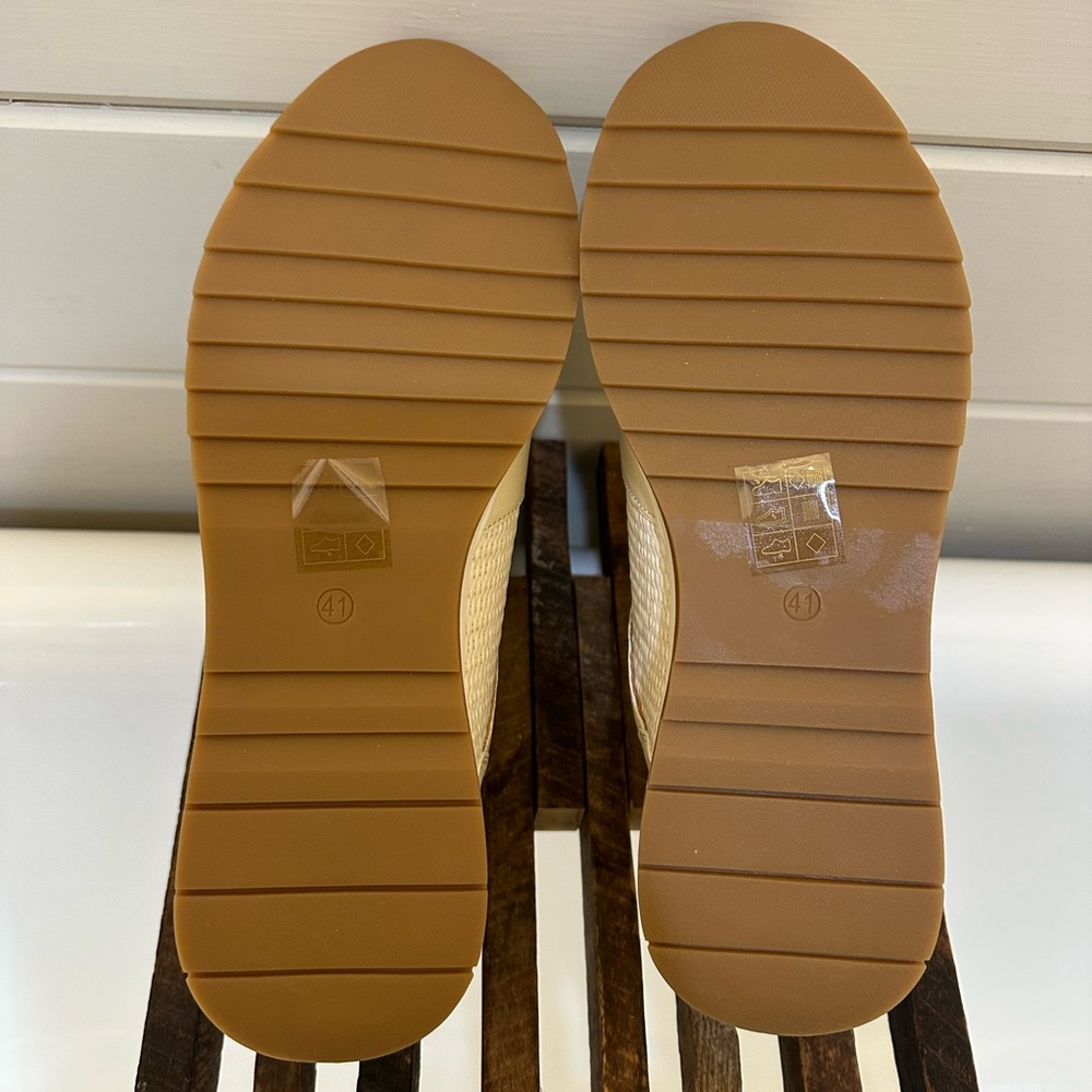 Dune London Emelias Lace Up Runner Trainers - Picture 5 of 7